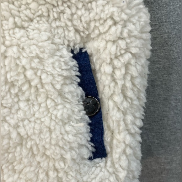 Disney Toddler - Sherpa Fleece Vest & hood with ears - Size 18M - Mickey Mouse - Picture 5 of 11